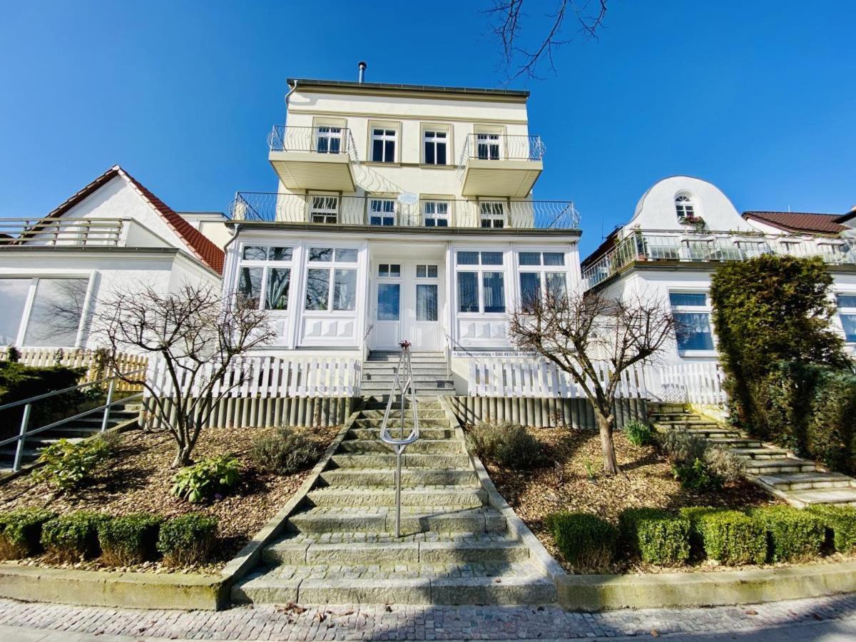 Stromlinie, Direkt Am Alten Strom Rostock